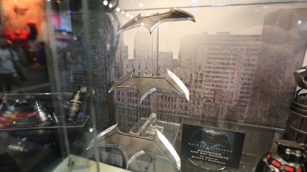 batman-vs-superman-gadgets