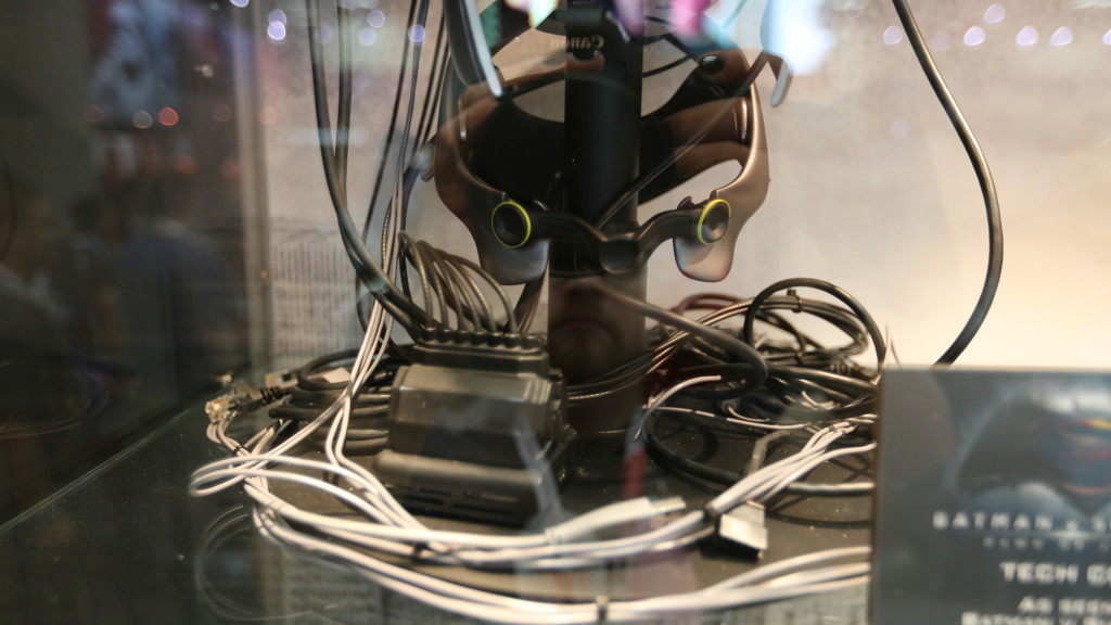 batman-vs-superman-tech-cowl-3