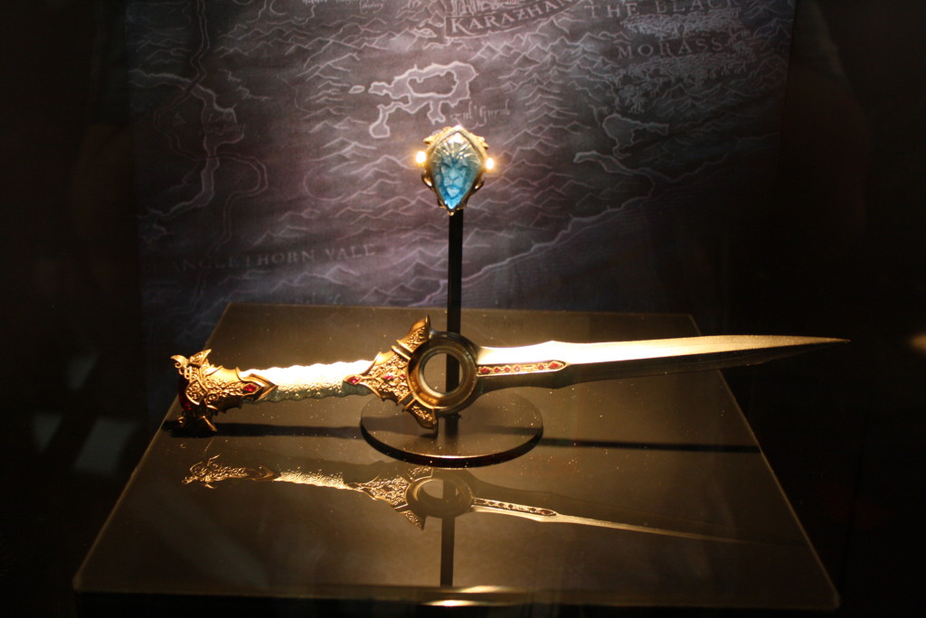 warcraft-movielegendary-comic-con-booth-10